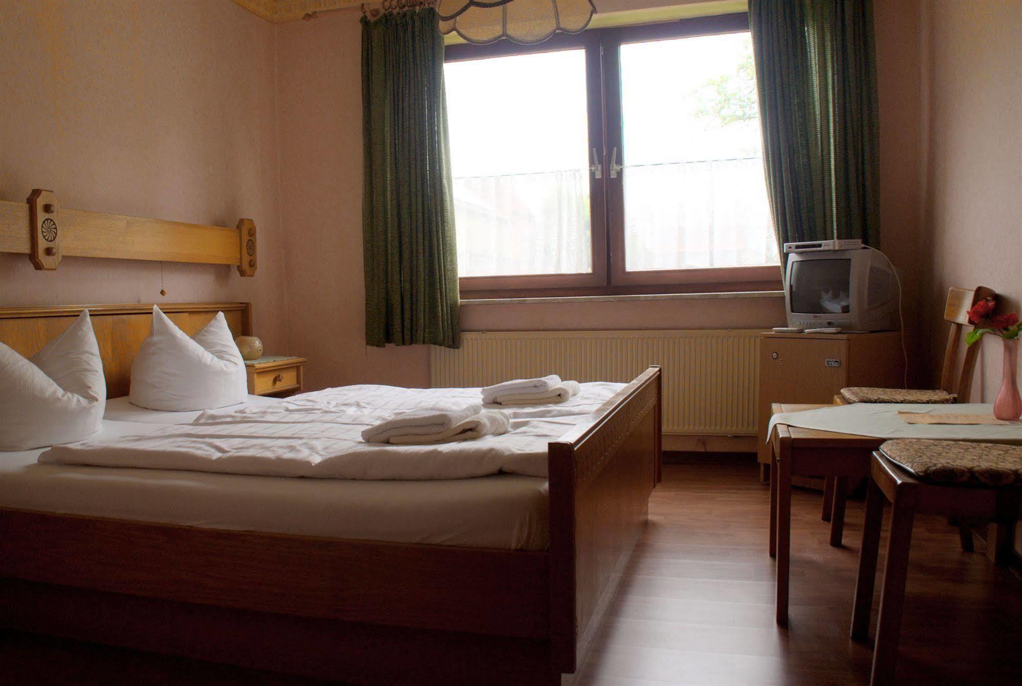 Landgasthof Guentersen Adelebsen ภายนอก รูปภาพ
